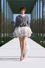 DIOR_W_RTW_FW2627_FRONT_LOOK_01_2x3