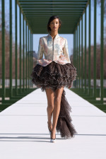 DIOR_W_RTW_FW2627_FRONT_LOOK_03_2x3