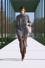 DIOR_W_RTW_FW2627_FRONT_LOOK_04_2x3