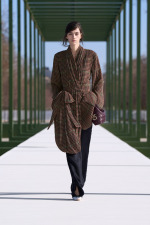 DIOR_W_RTW_FW2627_FRONT_LOOK_08_2x3