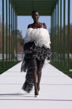 DIOR_W_RTW_FW2627_FRONT_LOOK_23_2x3