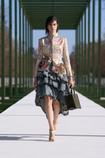 DIOR_W_RTW_FW2627_FRONT_LOOK_50_2x3