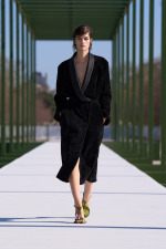 DIOR_W_RTW_FW2627_FRONT_LOOK_65_2x3