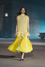 DIOR_W_RTW_CRUISE27_FRONT_LOOK_01_2x3