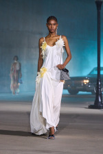 DIOR_W_RTW_CRUISE27_FRONT_LOOK_07_2x3