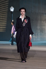 DIOR_W_RTW_CRUISE27_FRONT_LOOK_28_2x3