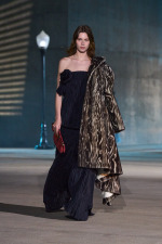 DIOR_W_RTW_CRUISE27_FRONT_LOOK_31_2x3