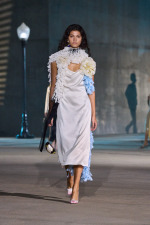 DIOR_W_RTW_CRUISE27_FRONT_LOOK_33_2x3