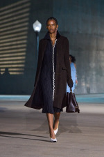 DIOR_W_RTW_CRUISE27_FRONT_LOOK_35_2x3