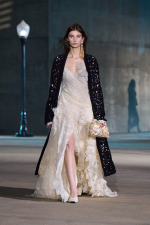 DIOR_W_RTW_CRUISE27_FRONT_LOOK_40_2x3