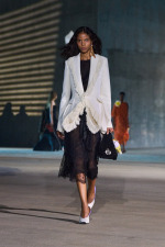 DIOR_W_RTW_CRUISE27_FRONT_LOOK_44_2x3
