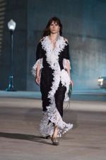 DIOR_W_RTW_CRUISE27_FRONT_LOOK_49_2x3