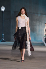 DIOR_W_RTW_CRUISE27_FRONT_LOOK_58_2x3