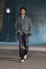 DIOR_W_RTW_CRUISE27_FRONT_LOOK_60_2x3