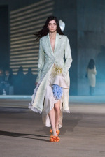 DIOR_W_RTW_CRUISE27_FRONT_LOOK_68_2x3