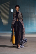 DIOR_W_RTW_CRUISE27_FRONT_LOOK_70_2x3