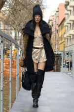 DG_WOMEN_SHOW_WINTER_2025__PHOTO_GORUNWAY_LOOK_11_OUTDOOR
