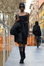 DG_WOMEN_SHOW_WINTER_2025__PHOTO_GORUNWAY_LOOK_20_OUTDOOR