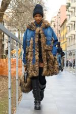 DG_WOMEN_SHOW_WINTER_2025__PHOTO_GORUNWAY_LOOK_36_OUTDOOR