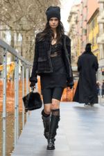 DG_WOMEN_SHOW_WINTER_2025__PHOTO_GORUNWAY_LOOK_44_OUTDOOR