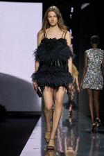 DG_WOMEN_SHOW_WINTER_2025__PHOTO_GORUNWAY_LOOK_70_INDOOR