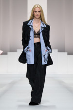 DG_WOMAN_SHOW_SUMMER_2026__PHOTO_GORUNWAY_LOOK_03