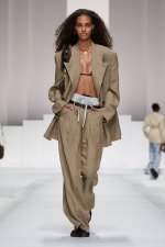 DG_WOMAN_SHOW_SUMMER_2026__PHOTO_GORUNWAY_LOOK_15