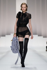 DG_WOMAN_SHOW_SUMMER_2026__PHOTO_GORUNWAY_LOOK_30