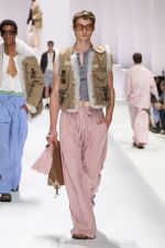 DG_MEN_SHOW_SUMMER_2026__PHOTO_GORUNWAY_LOOK_04