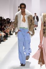 DG_MEN_SHOW_SUMMER_2026__PHOTO_GORUNWAY_LOOK_05