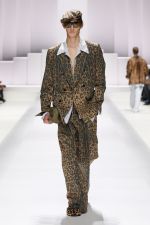 DG_MEN_SHOW_SUMMER_2026__PHOTO_GORUNWAY_LOOK_28