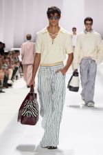 DG_MEN_SHOW_SUMMER_2026__PHOTO_GORUNWAY_LOOK_41