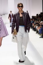 DG_MEN_SHOW_SUMMER_2026__PHOTO_GORUNWAY_LOOK_52