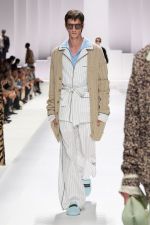 DG_MEN_SHOW_SUMMER_2026__PHOTO_GORUNWAY_LOOK_59