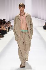 DG_MEN_SHOW_SUMMER_2026__PHOTO_GORUNWAY_LOOK_93