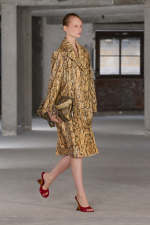 DRIES_VAN_NOTEN_RTW_SS25_2732x4098_LOOKS_01