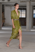 DRIES_VAN_NOTEN_RTW_SS25_2732x4098_LOOKS_18