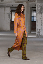 DRIES_VAN_NOTEN_RTW_SS25_2732x4098_LOOKS_40