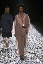 DRIES_VAN_NOTEN_SS25_2732X4098_LOOKS_06