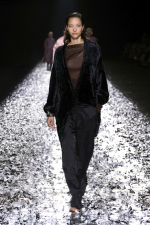 DRIES_VAN_NOTEN_SS25_2732X4098_LOOKS_36