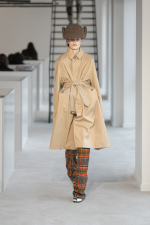 DuranLantink_fw25_runway_press_look24