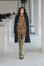DuranLantink_fw25_runway_press_look43