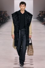 Fendi-fw26-Runway-Looks-9x16-037