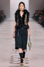 Fendi-fw26-Runway-Looks-9x16-039