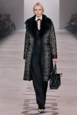 Fendi-fw26-Runway-Looks-9x16-059