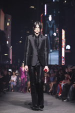 GG_Cruise_VOGUE_Look_1