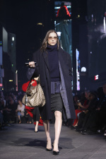 GG_Cruise_VOGUE_Look_16
