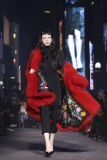 GG_Cruise_VOGUE_Look_17