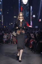 GG_Cruise_VOGUE_Look_18