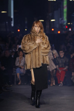 GG_Cruise_VOGUE_Look_19